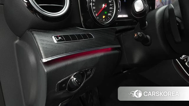 Mercedes-Benz E-Class W213 id 5018188 из Кореи 21