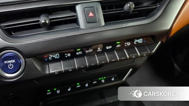Lexus UX250h id 4899473 из Кореи 21
