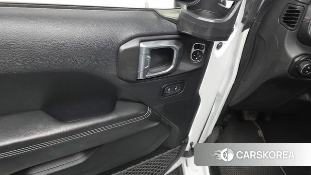 Jeep Wrangler (JL) id 4924014 из Кореи 21