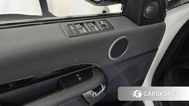 Land Rover Discovery 5 id 4937239 из Кореи 21