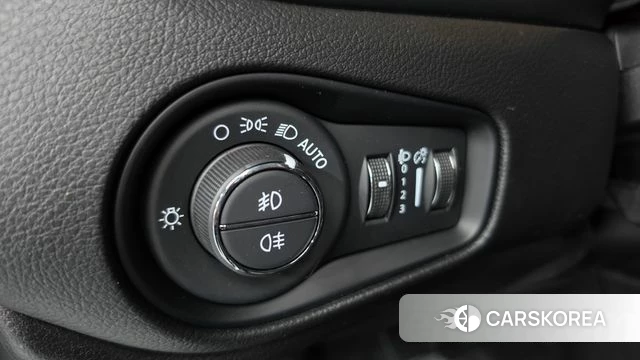 Jeep Renegade id 4986158 из Кореи 22