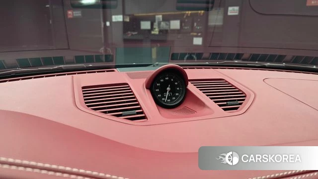 Porsche 911(992) id 4976688 из Кореи 22