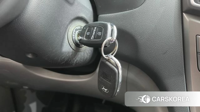 Hyundai The New Grand Starex id 4959314 из Кореи 22