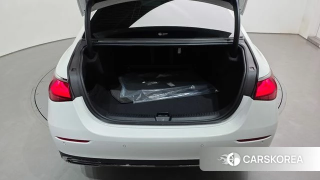 Mercedes-Benz E-Class W214 id 4957201 из Кореи 22
