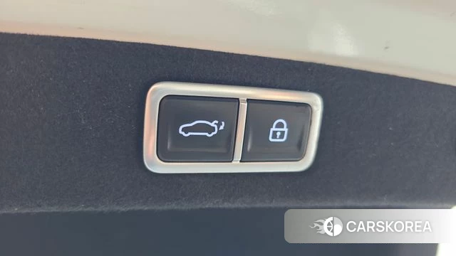 Hyundai Grandeur Hybrid (GN7) id 5011926 из Кореи 22