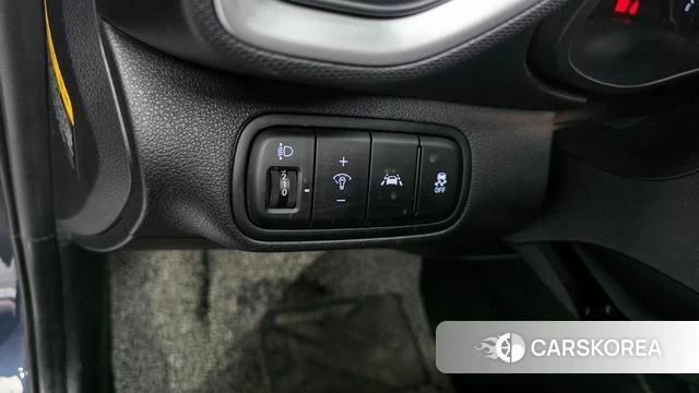 Hyundai Venue id 4780691 из Кореи 22