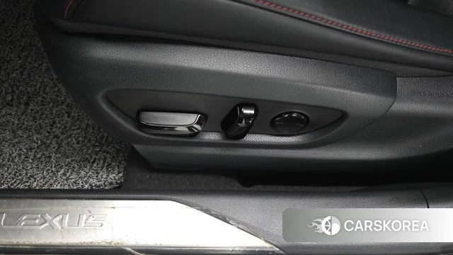 Lexus UX250h id 5013083 из Кореи 22