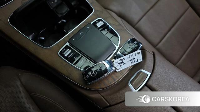Mercedes-Benz E-Class W213 id 4966389 из Кореи 22