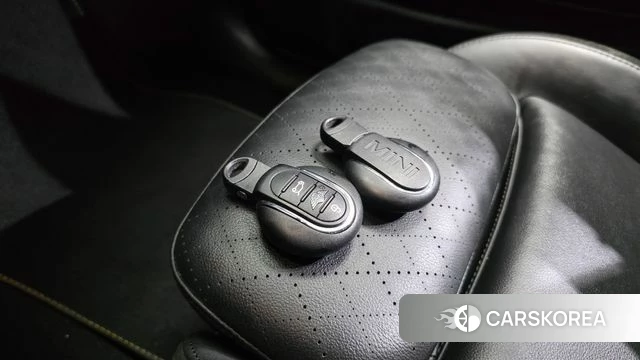 Mini Cooper Electric id 4917651 из Кореи 22