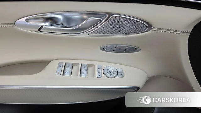 Genesis GV70 id 5040038 из Кореи 22