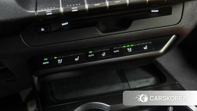 Lexus UX250h id 4899473 из Кореи 22