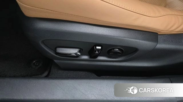 Lexus UX250h id 5033686 из Кореи 22