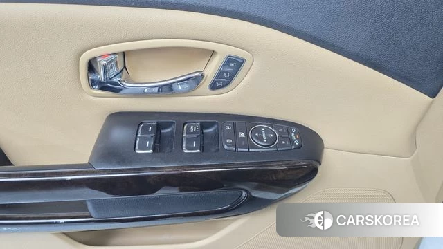 Kia The New Carnival id 4978125 из Кореи 22