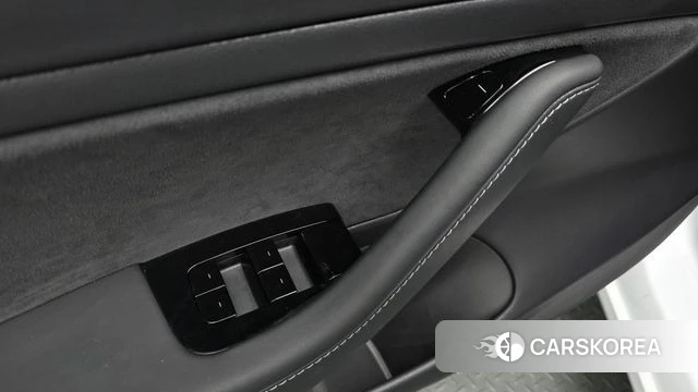 Tesla Model 3 id 4959781 из Кореи 22