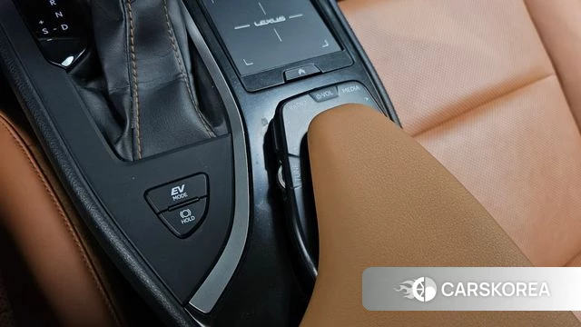 Lexus UX250h id 4907399 из Кореи 22