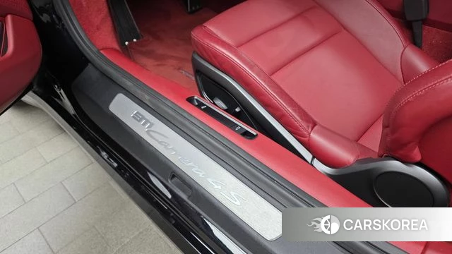 Porsche 911(992) id 4998200 из Кореи 22