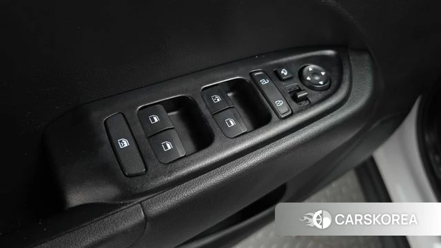 Hyundai Venue id 5028917 из Кореи 22