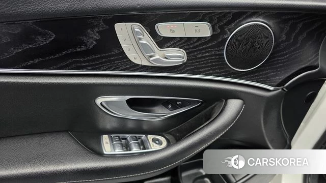 Mercedes-Benz E-Class W213 id 5054372 из Кореи 22