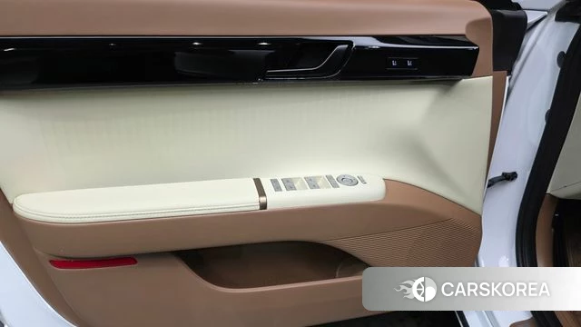 Hyundai Grandeur (GN7) id 5026512 из Кореи 22