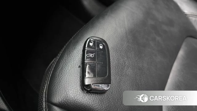 Jeep Renegade id 4988307 из Кореи 22