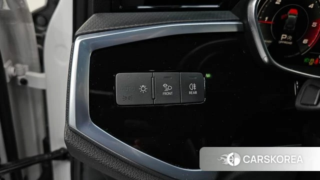 Audi Q3 (F3) id 5046984 из Кореи 22