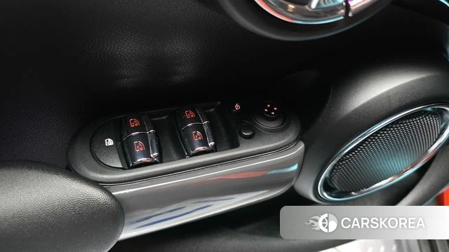 Mini Cooper S id 5047618 из Кореи 22