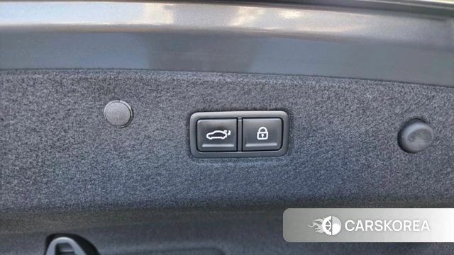 Kia The New K8 Hybrid id 5011334 из Кореи 22