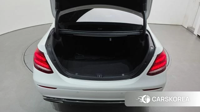 Mercedes-Benz E-Class W213 id 4987841 из Кореи 22