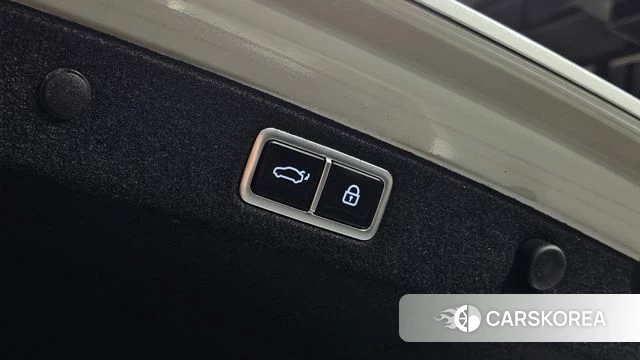 Hyundai Grandeur Hybrid (GN7) id 5002420 из Кореи 22