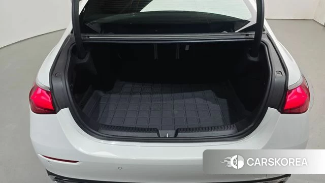Mercedes-Benz E-Class W214 id 4630444 из Кореи 22