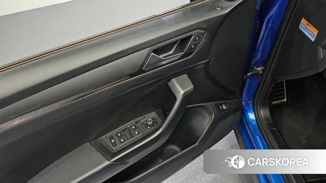 Volkswagen T-Roc id 4942721 из Кореи 22