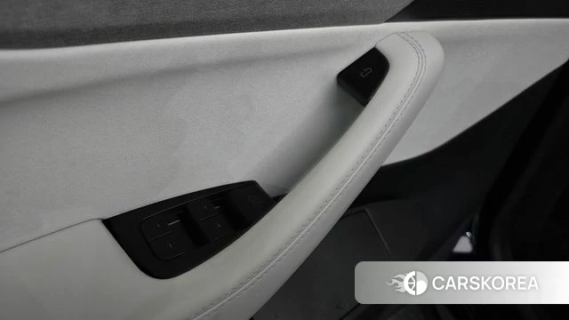 Tesla Model Y id 4847143 из Кореи 22