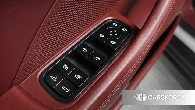Porsche Panamera (976) id 5021112 из Кореи 22