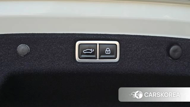 Hyundai Grandeur Hybrid (GN7) id 5021846 из Кореи 22