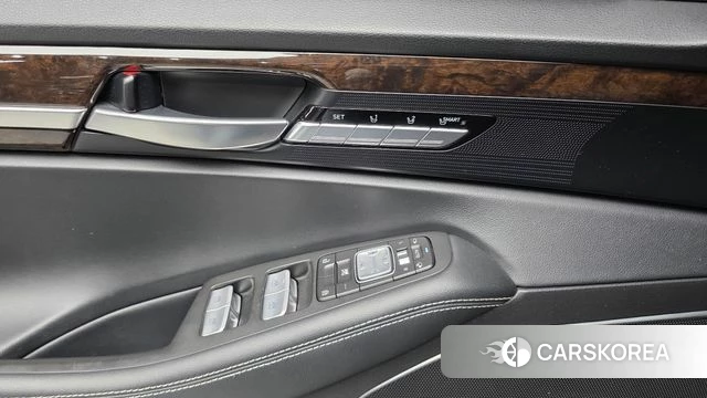 Genesis G90 id 5004033 из Кореи 22