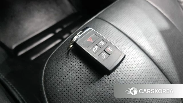 Land Rover Discovery 5 id 5028846 из Кореи 22