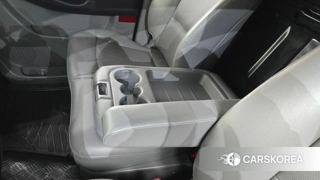 Hyundai The New Grand Starex id 4966911 из Кореи 22