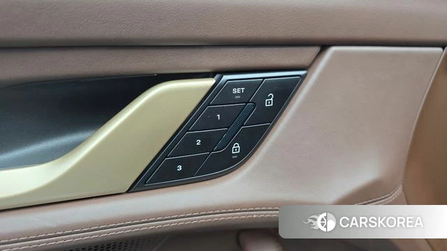 Porsche Taycan id 4980153 из Кореи 22