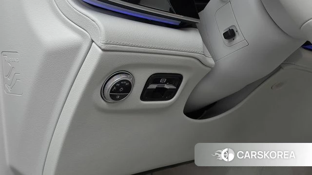 Mercedes-Benz EQS SUV X296 id 5033406 из Кореи 22