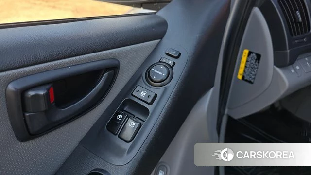 Hyundai The New Grand Starex id 4988559 из Кореи 22
