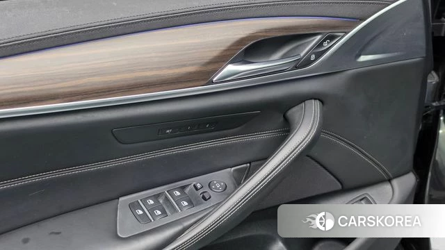 BMW 5 Series (G30) id 4978201 из Кореи 22