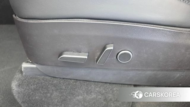 Tesla Model Y id 4692335 из Кореи 22