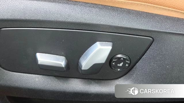 BMW 5 Series (G30) id 4978317 из Кореи 22