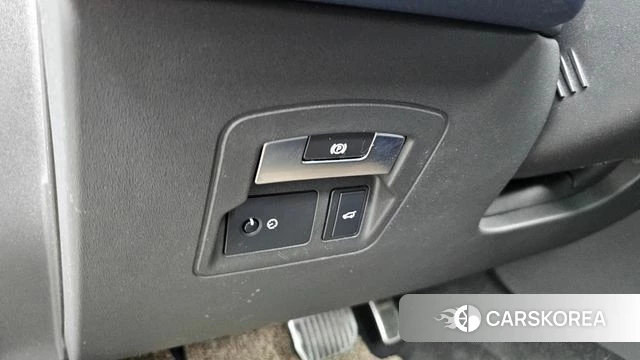 Land Rover Range Rover Velar id 4998695 из Кореи 22