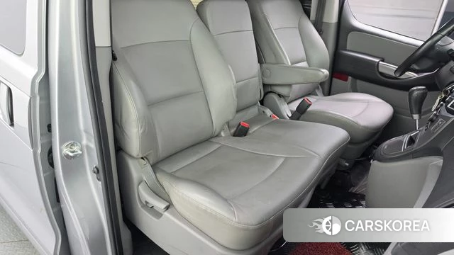 Hyundai The New Grand Starex id 4952916 из Кореи 22