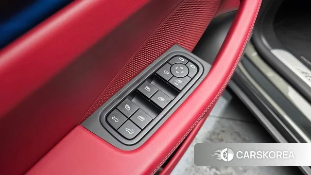 Porsche Makan EV id 4921180 из Кореи 22