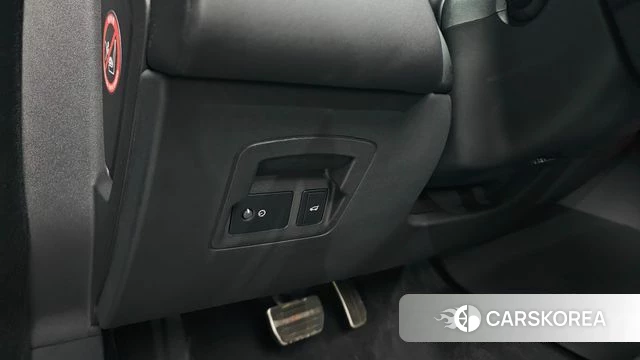 Land Rover Range Rover Velar id 4916250 из Кореи 22