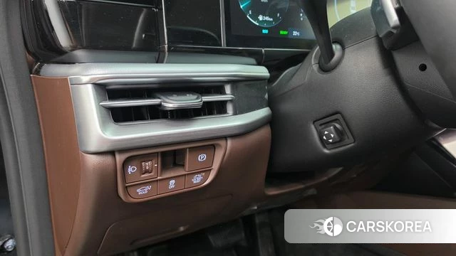 Hyundai Grandeur Hybrid (GN7) id 4753346 из Кореи 22