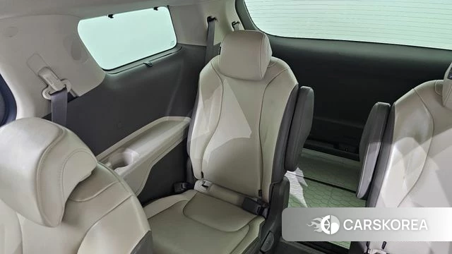Kia Carnival 4th generation id 4905116 из Кореи 22