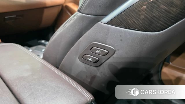 Genesis G90 id 5004364 из Кореи 22